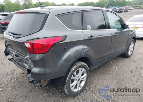 2019 Ford Escape Se z USA, uszkodzony, nr VIN 1FMCU9GD3KUA67083